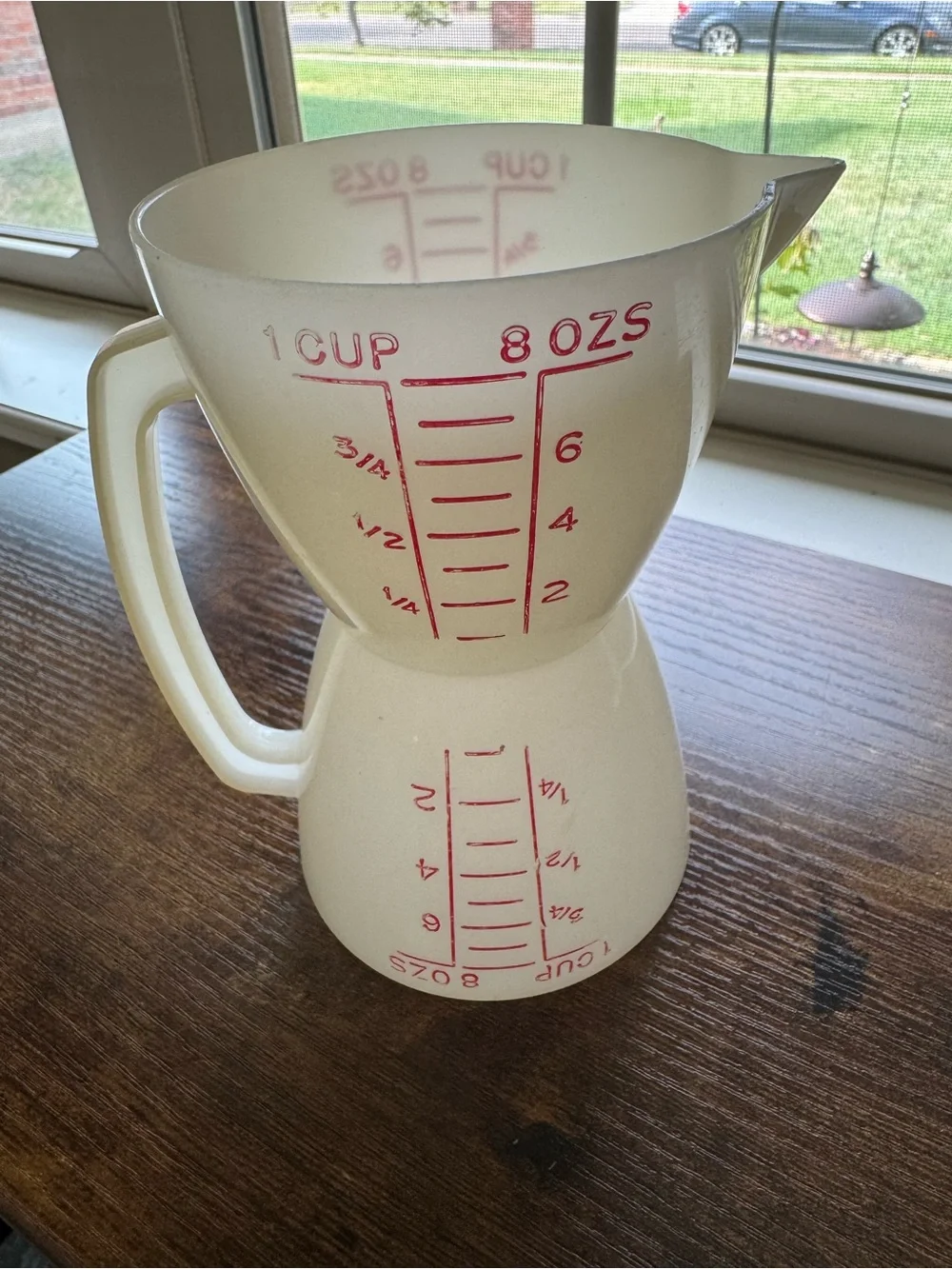 Vintage Tupperware 2-Way Measuring Cup